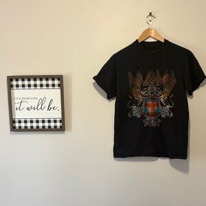 Def Leppard Black Graphic T-Shirt - Medium